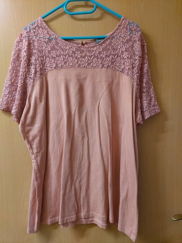 Rosafarbenes damenshirt der - rosafarbenes,